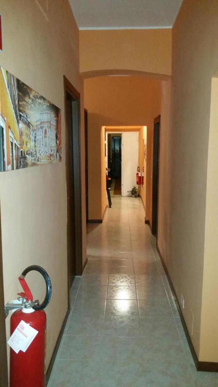 Termini Station Rooms Рим Экстерьер фото